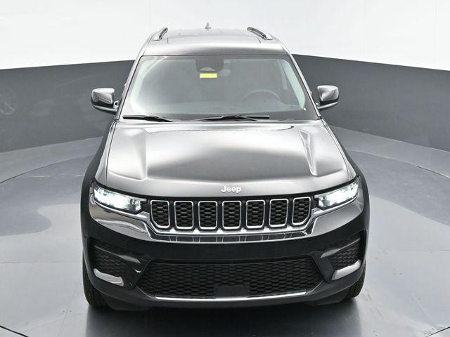 2024 Jeep Grand Cherokee Laredo X 4x4