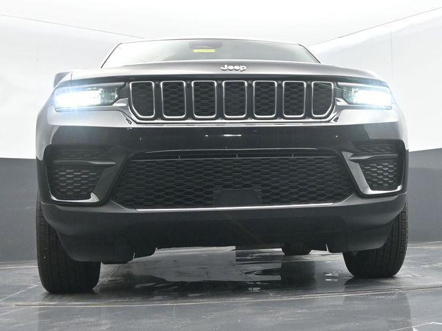 2024 Jeep Grand Cherokee Laredo X 4x4