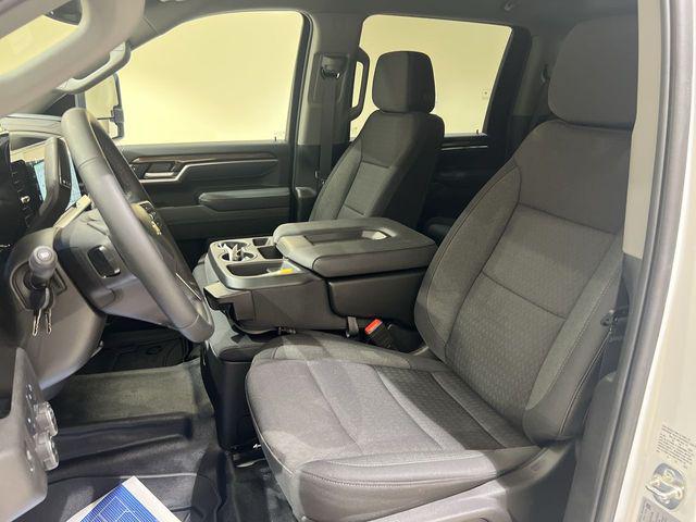 2025 Chevrolet Silverado 3500HD 4WD Crew Cab Long Bed LT