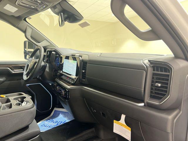 2025 Chevrolet Silverado 3500HD 4WD Crew Cab Long Bed LT