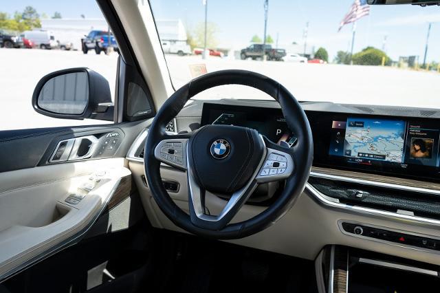 2023 BMW X7 xDrive40i
