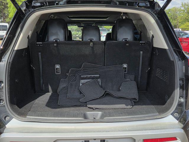 2024 Nissan Pathfinder SL FWD