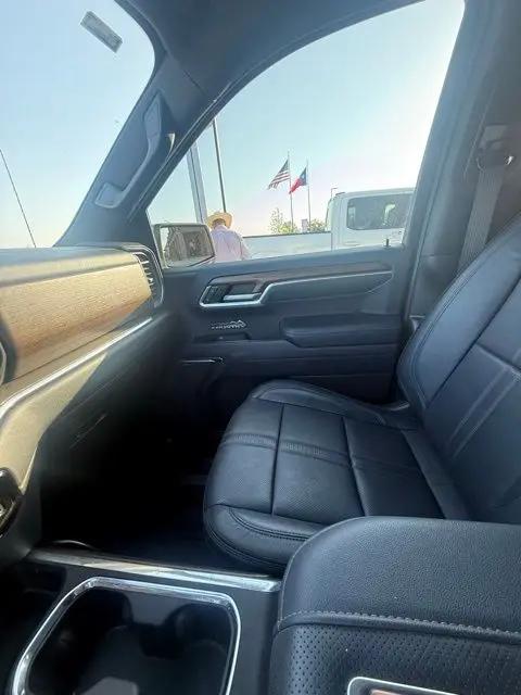 2022 Chevrolet Silverado 1500 4WD Crew Cab Standard Bed High Country
