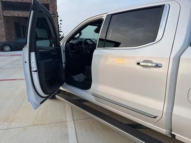2022 Chevrolet Silverado 1500 4WD Crew Cab Standard Bed High Country