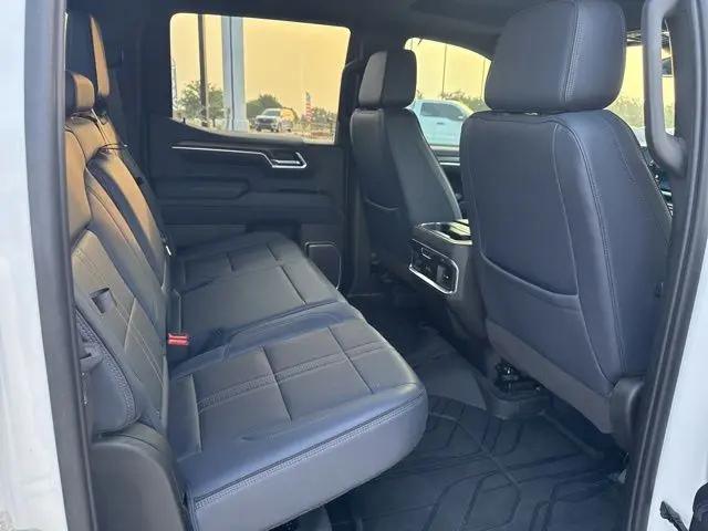 2022 Chevrolet Silverado 1500 4WD Crew Cab Standard Bed High Country