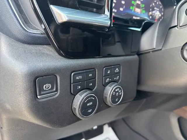 2022 Chevrolet Silverado 1500 4WD Crew Cab Standard Bed High Country