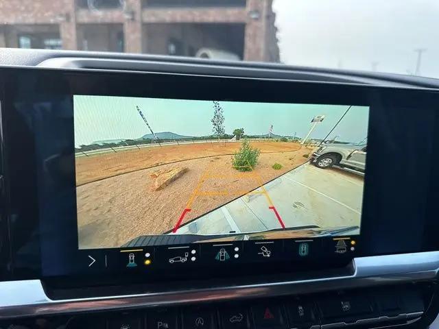 2022 Chevrolet Silverado 1500 4WD Crew Cab Standard Bed High Country
