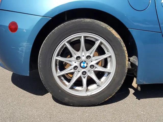 2003 BMW Z4 2.5i