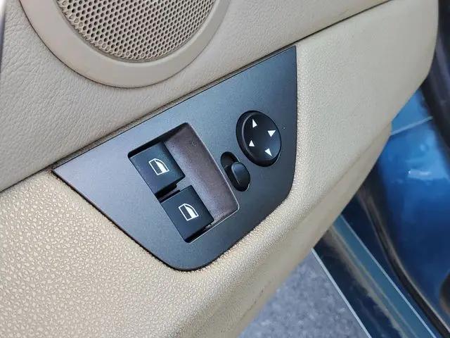 2003 BMW Z4 2.5i