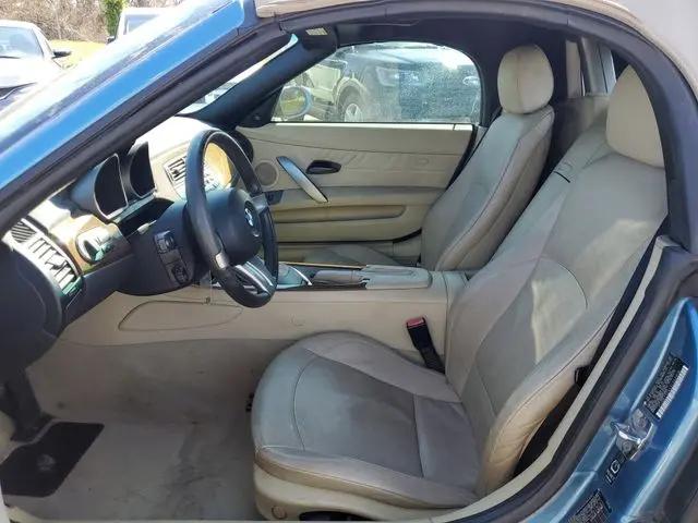 2003 BMW Z4 2.5i