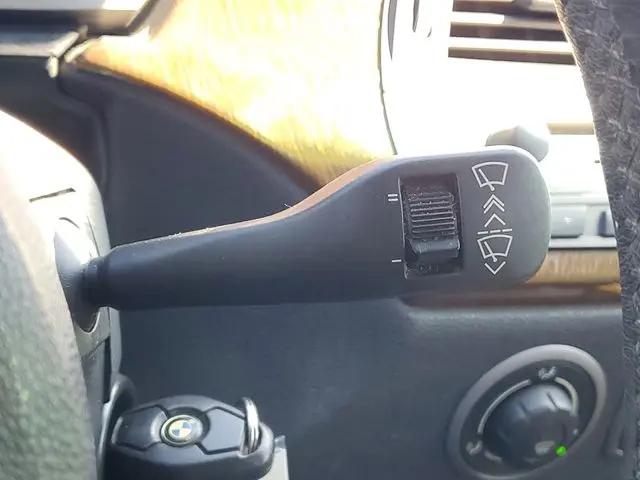 2003 BMW Z4 2.5i