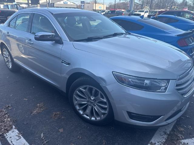 2017 Ford Taurus Limited
