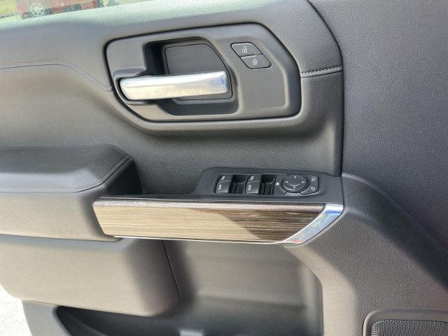 2021 Chevrolet Silverado 1500 4WD Crew Cab Short Bed LT