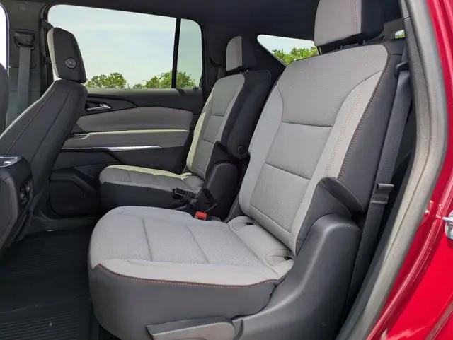 2026 Chevrolet Traverse FWD LT