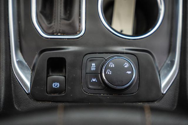 2020 Chevrolet Traverse AWD LT Cloth