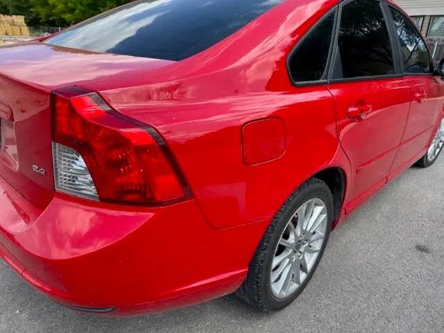 2010 Volvo S40 2.4i
