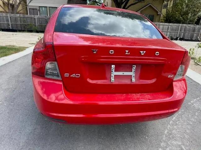 2010 Volvo S40 2.4i