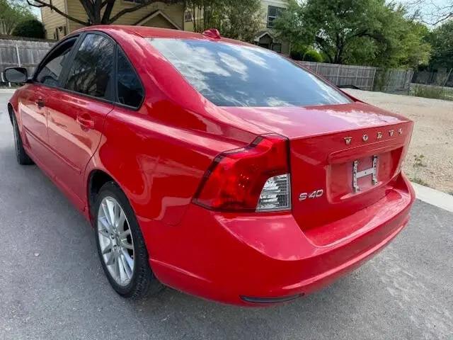 2010 Volvo S40 2.4i