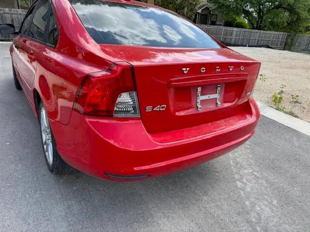 2010 Volvo S40 2.4i