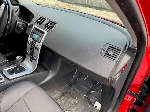 2010 Volvo S40 2.4i