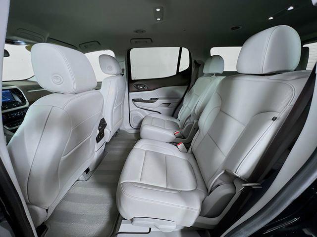 2023 GMC Acadia AWD SLT