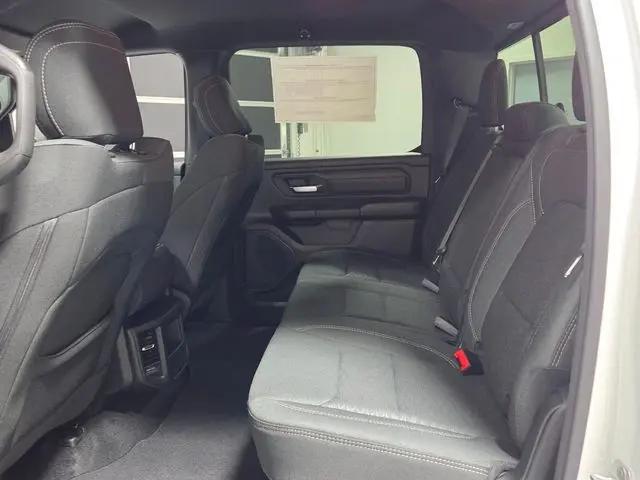 2026 Ram 1500 Express Crew Cab 4x2 5'7" Box