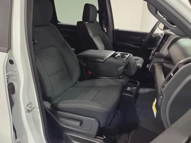 2026 Ram 1500 Express Crew Cab 4x2 5'7" Box