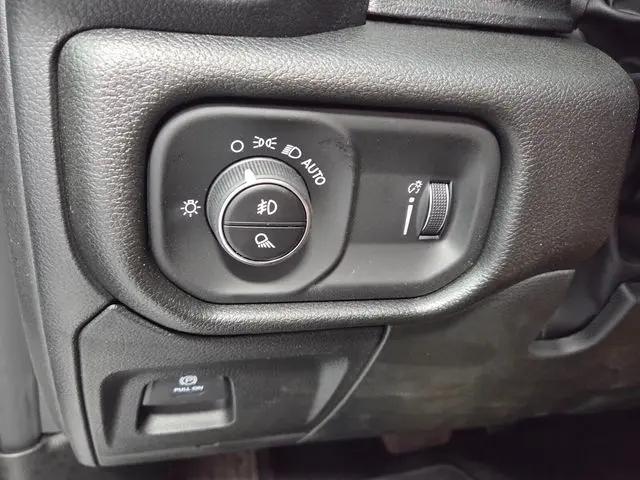 2026 Ram 1500 Express Crew Cab 4x2 5'7" Box