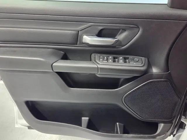 2026 Ram 1500 Express Crew Cab 4x2 5'7" Box