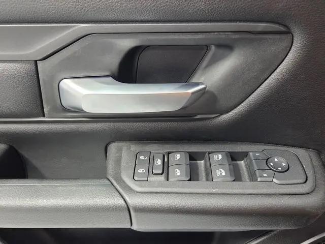 2026 Ram 1500 Express Crew Cab 4x2 5'7" Box