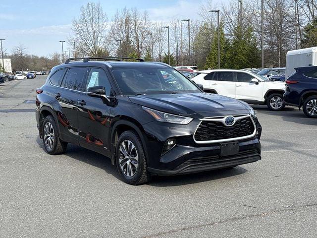 2022 Toyota Highlander Hybrid XLE