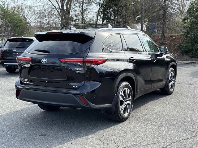 2022 Toyota Highlander Hybrid XLE