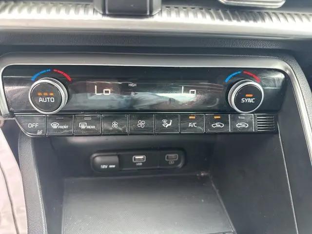 2022 Kia K5 GT-Line