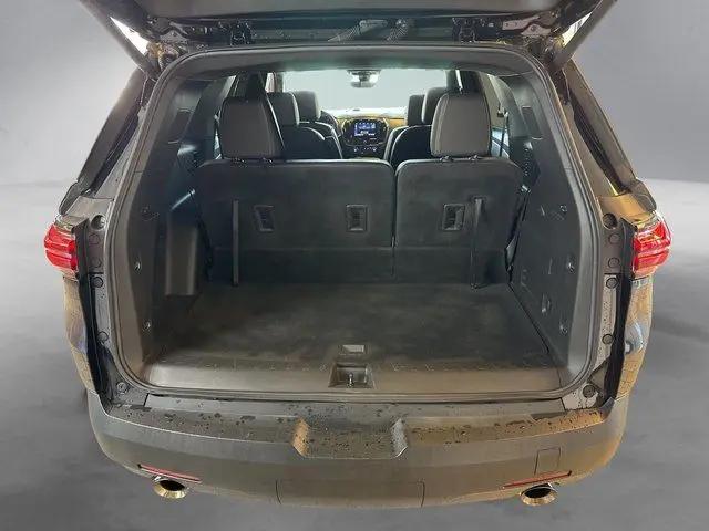 2023 Chevrolet Traverse AWD LT Leather