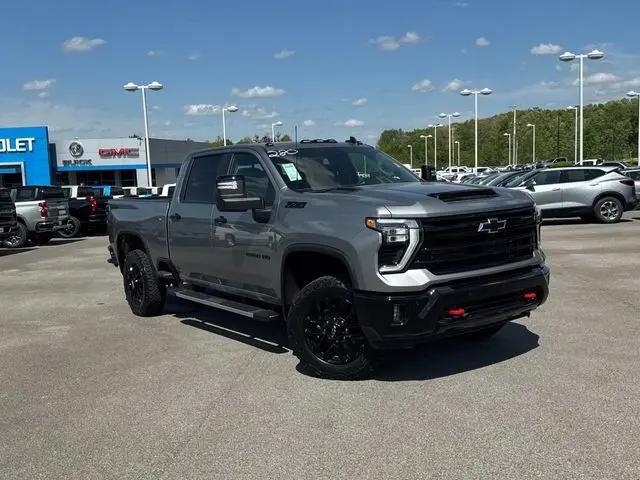 2026 Chevrolet Silverado 2500HD Crew Cab, Standard Bed, LT, 4WD