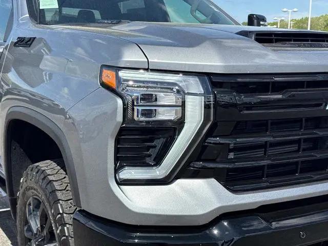 2026 Chevrolet Silverado 2500HD Crew Cab, Standard Bed, LT, 4WD
