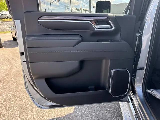 2026 Chevrolet Silverado 2500HD Crew Cab, Standard Bed, LT, 4WD