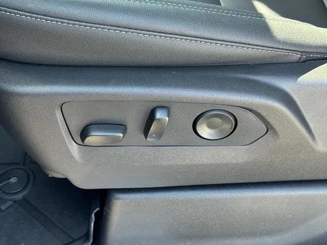 2026 Chevrolet Silverado 2500HD Crew Cab, Standard Bed, LT, 4WD
