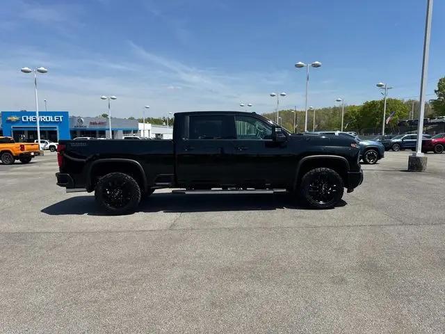 2026 Chevrolet Silverado 2500HD Crew Cab, Standard Bed, LTZ, 4WD