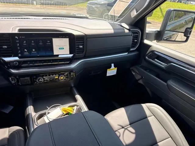 2026 Chevrolet Silverado 2500HD Crew Cab, Standard Bed, LTZ, 4WD