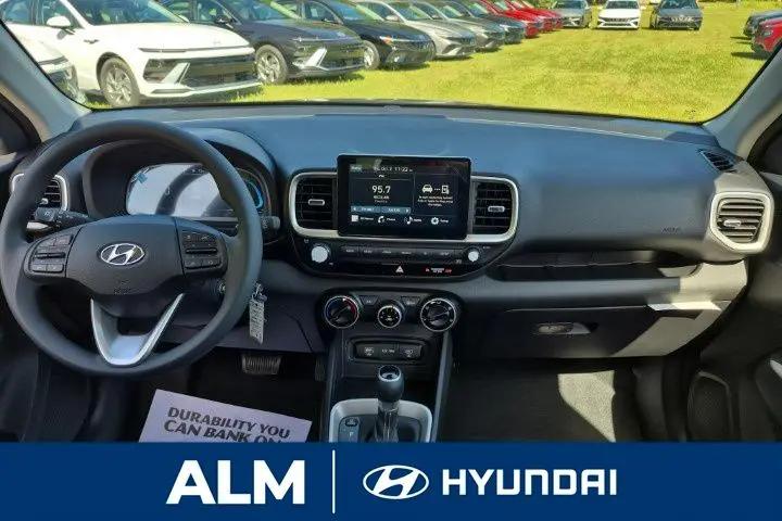 2026 Hyundai Venue SE