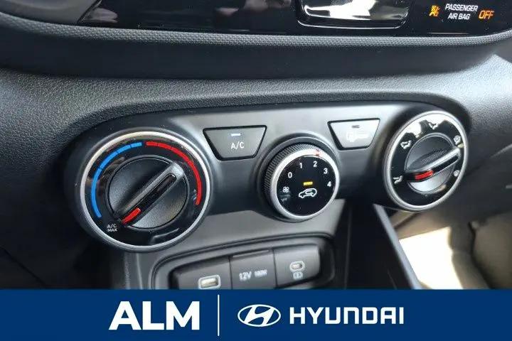 2026 Hyundai Venue SE