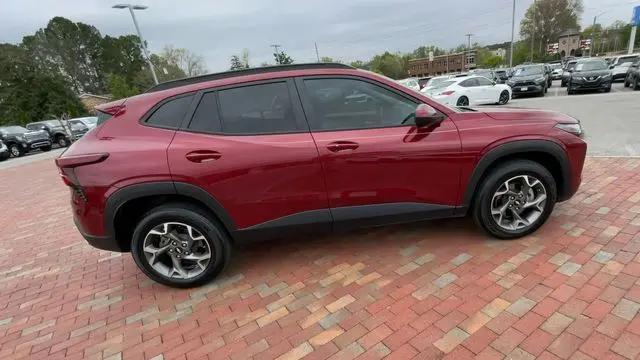 2025 Chevrolet Trax FWD LT