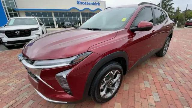 2025 Chevrolet Trax FWD LT