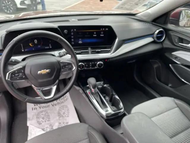 2025 Chevrolet Trax FWD LT