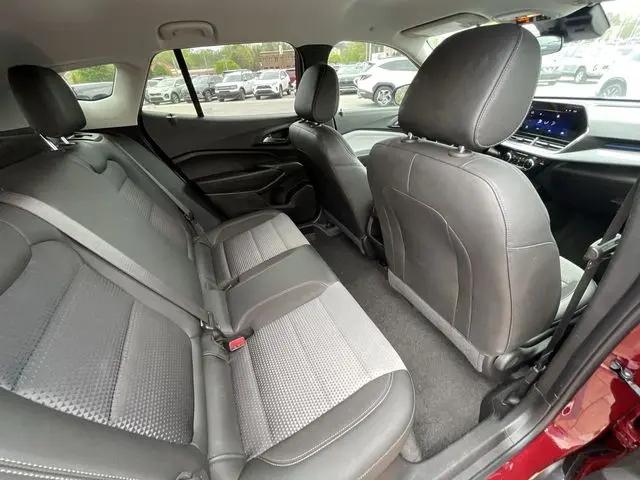 2025 Chevrolet Trax FWD LT