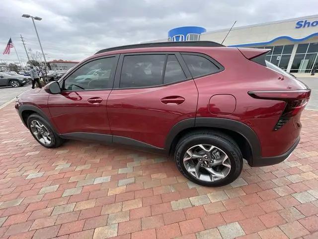 2025 Chevrolet Trax FWD LT