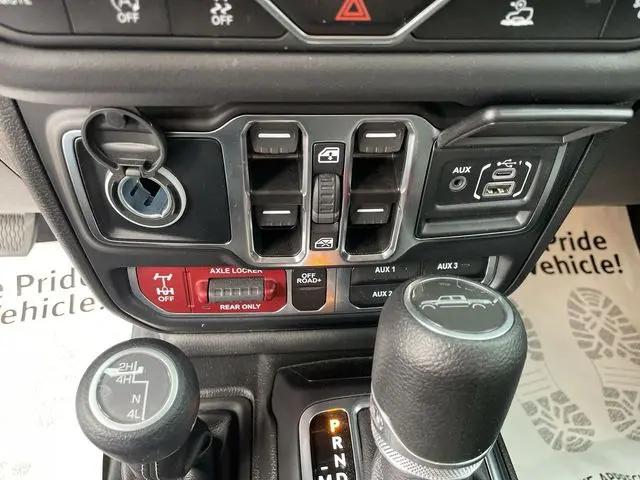 2024 Jeep Gladiator Sport
