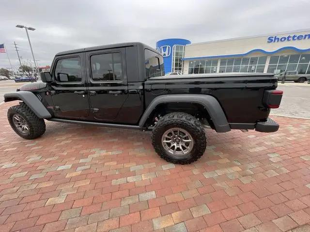 2024 Jeep Gladiator Sport