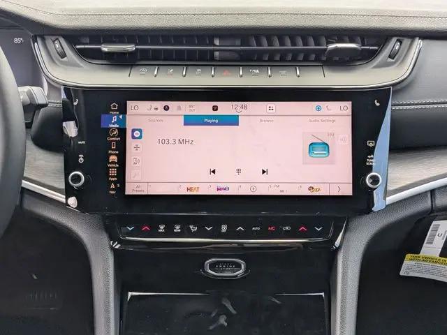 2026 Jeep Grand Cherokee Altitude 4x2